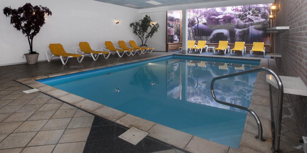 Fletcher Hotel - Restaurant De Zeegser Duinen Экстерьер фото