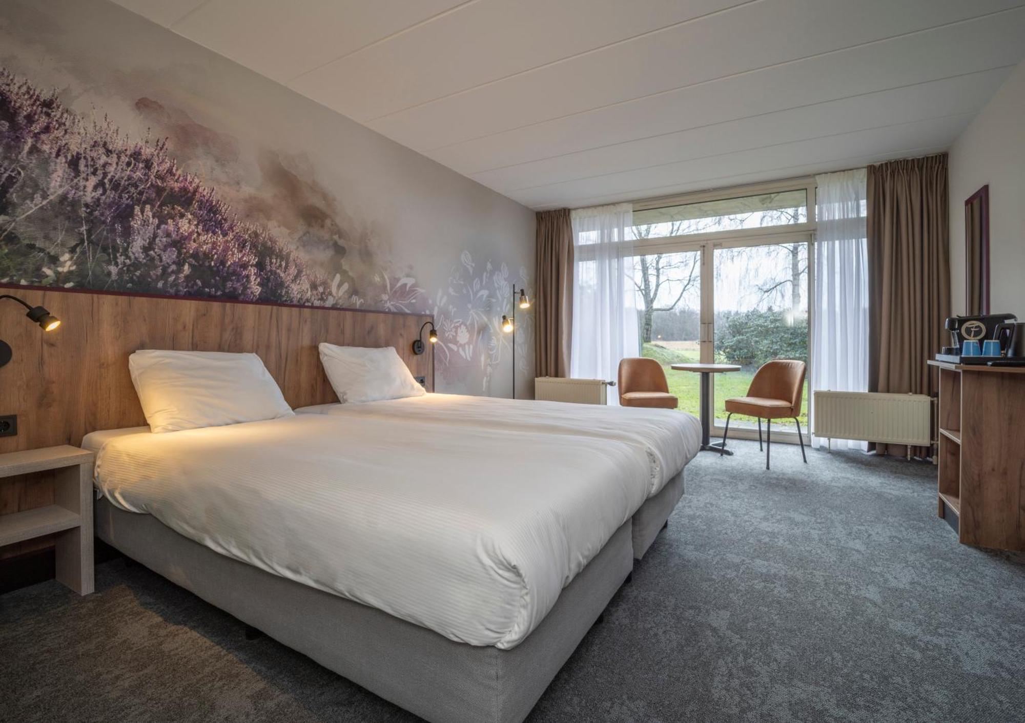 Fletcher Hotel - Restaurant De Zeegser Duinen Экстерьер фото